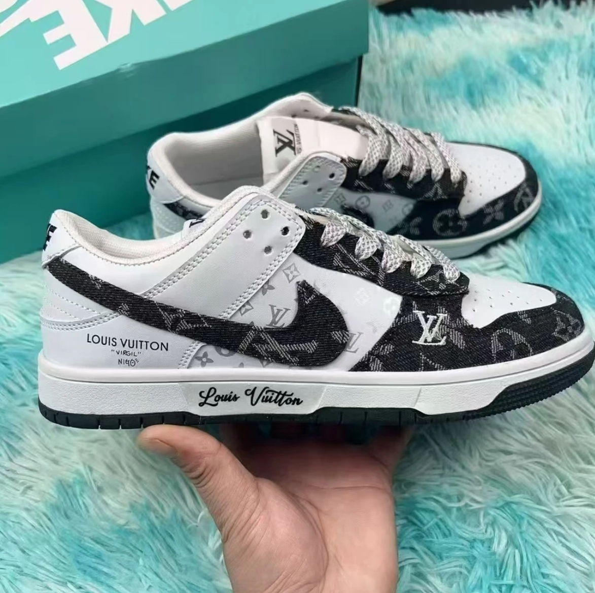 【日本未入荷】Louis Vuitton x Travis Scott x Nike Air Jordan 1 Low OG