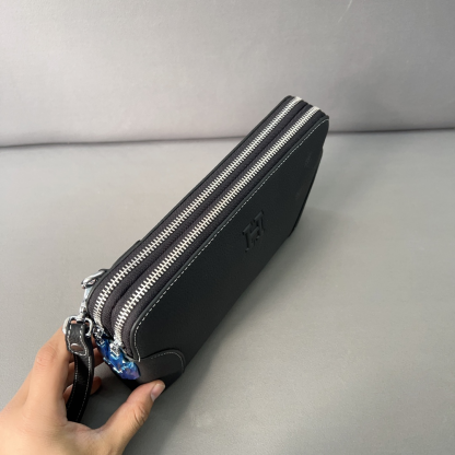 Hermesエルメス・レザークラッチバック