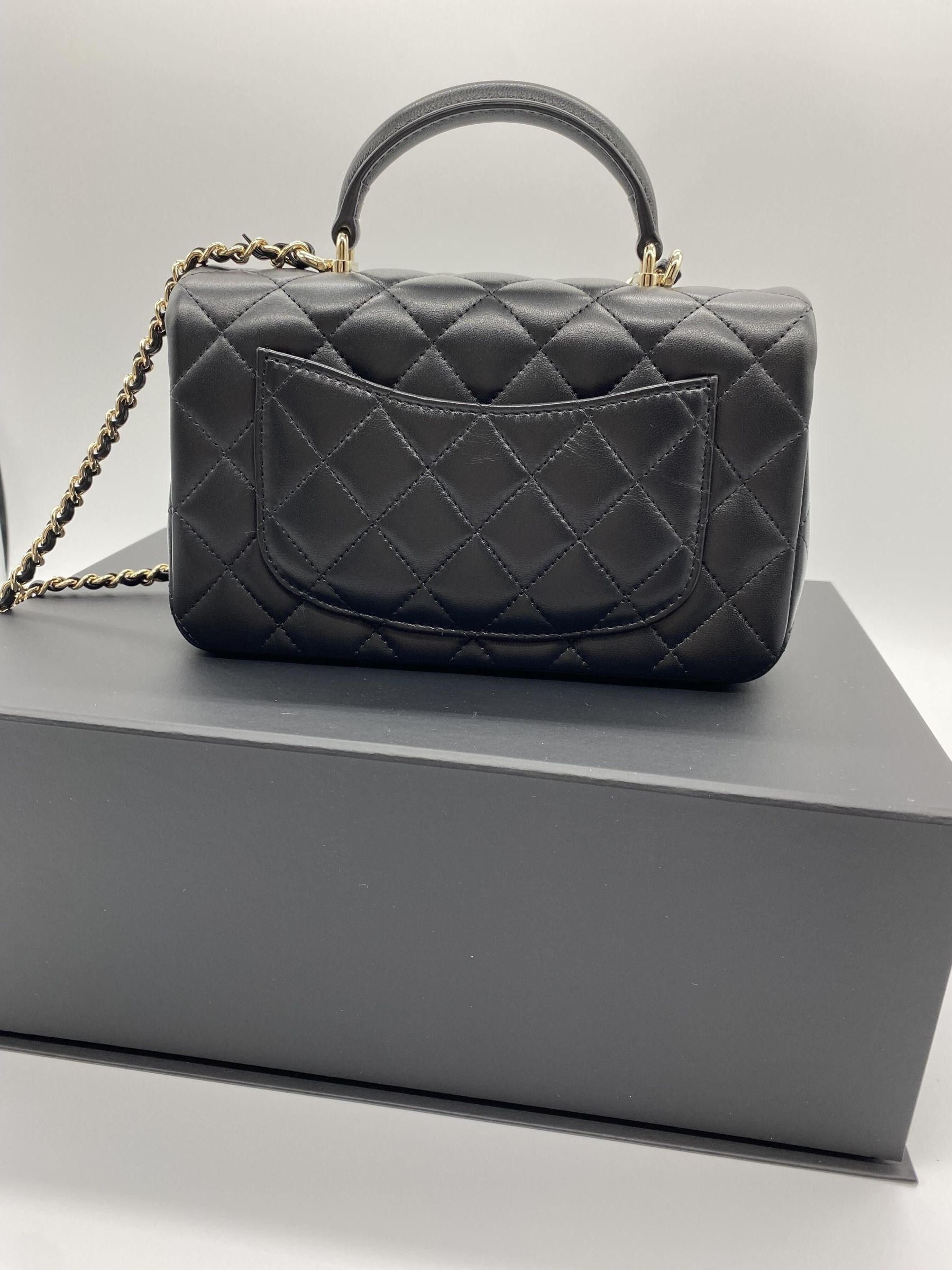 国内配送 新作 CHANEL トップハンドル ミニフラップバッグ