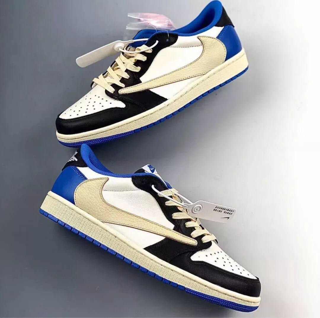 【人気急上昇で入手困難!】トラビススコットxナイキエアジョーダン1 ローカット「ミリタリーブルー」Travis Scott x Nike Air Jordan 1 Low "MILITARY BLUE''