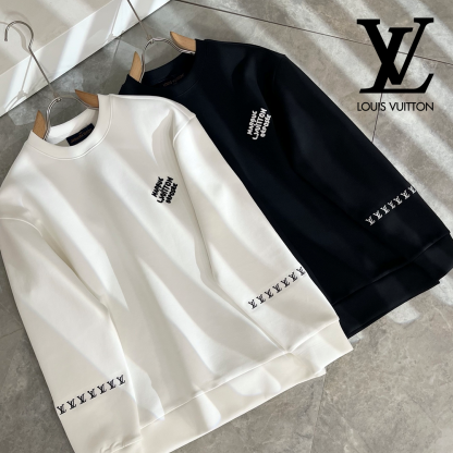 LOUIS VUITTON バックロゴ ユニセックス プルオーバー