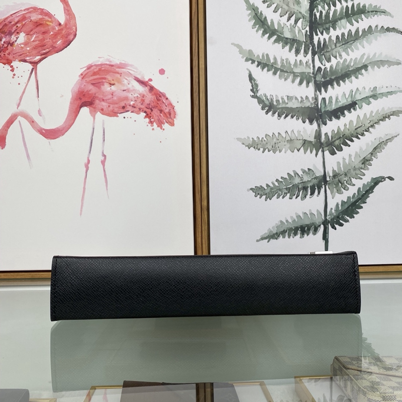 Louis Vuitton（ルイヴィトン）ポシェット・ヴォワヤージュ M30450