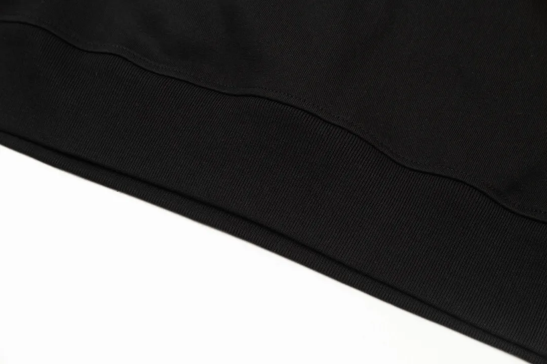 【PRADA公式旗艦店】ご好評に付き再入荷！！