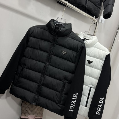 【VIPセール】PRADA 早い者勝ちセール！ダウンジャケット