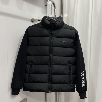 【VIPセール】PRADA 早い者勝ちセール！ダウンジャケット