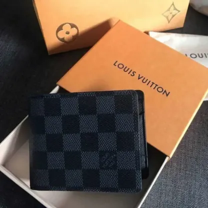 すぐ届く ルイヴィトン モノグラム 折り畳み 財布 M60895 M61695