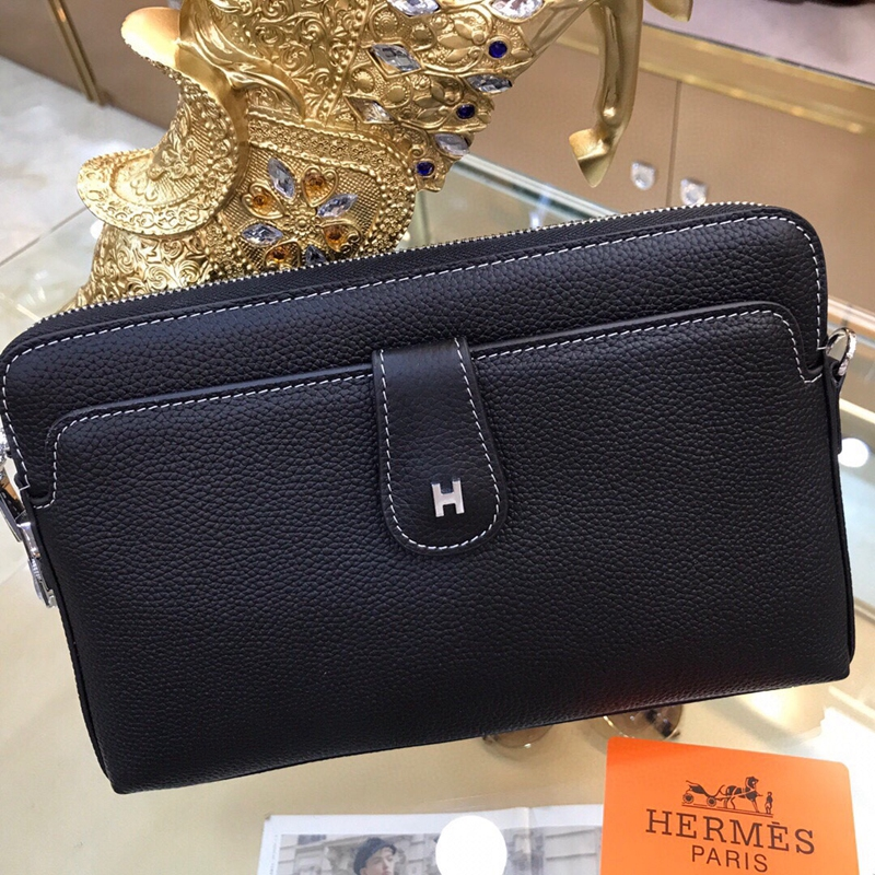 Hermesエルメス・レザークラッチバック