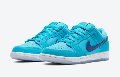【本物保証 /関税・送料無料】NIKE SB DUNK LOW PRO