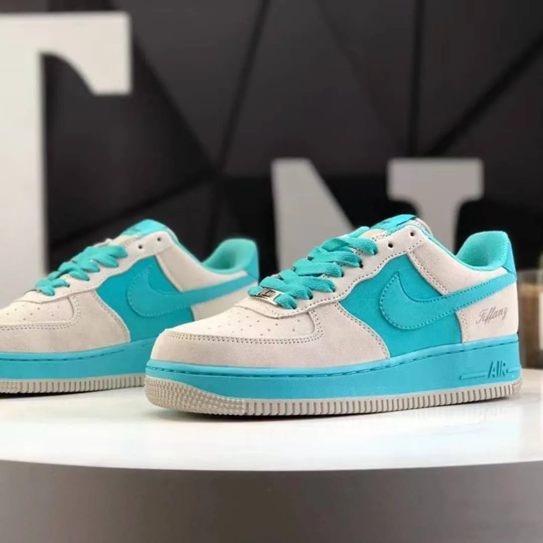 【NIKE X TIFFANY】★日本国内では未発売💓 AIR FORCE 1 LOWが新たなカスタムシューズで再登場★超人気■男女兼用