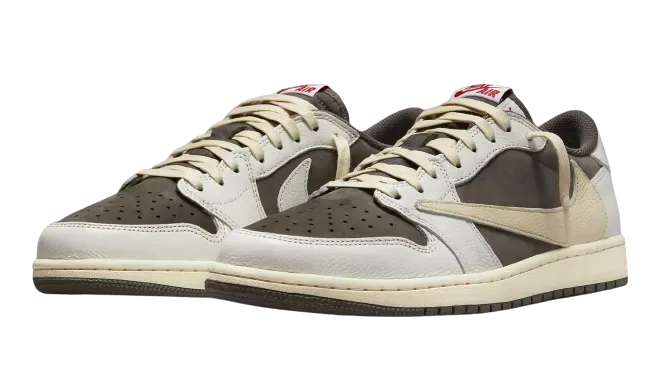 【人気急上昇で入手困難!七色】TRAVIS SCOTT X AIR JORDAN 1【本物の商品保証】【代金引換】
