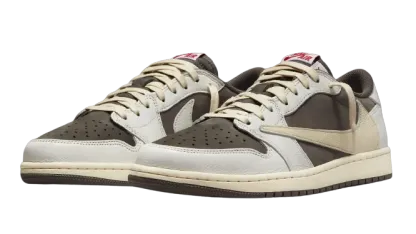 【人気急上昇で入手困難!七色】TRAVIS SCOTT X AIR JORDAN 1【本物の商品保証】【代金引換】
