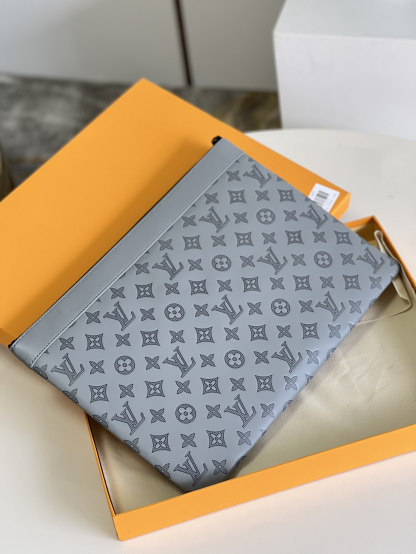 LOUIS VUITTON ポシェット・ディスバリーGM グレーM81385