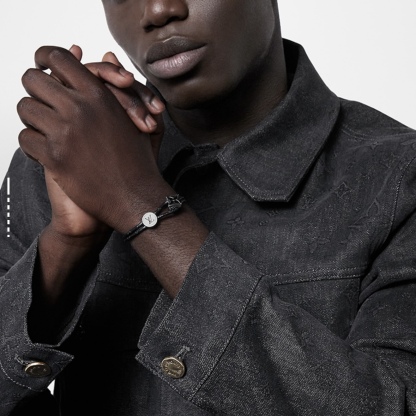 国内直営即発】カッコいい！LV ブレスレット・キャッチ イット (Louis Vuitton/ブレスレット)