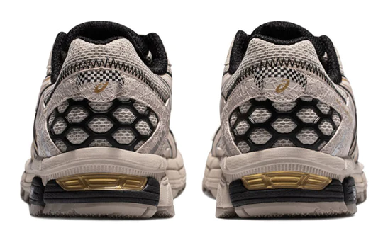 Asics Gel-Kahana 8 Low-Top Brown 1012A978-201