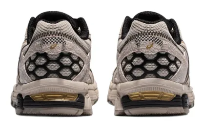 Asics Gel-Kahana 8 Low-Top Brown 1012A978-201