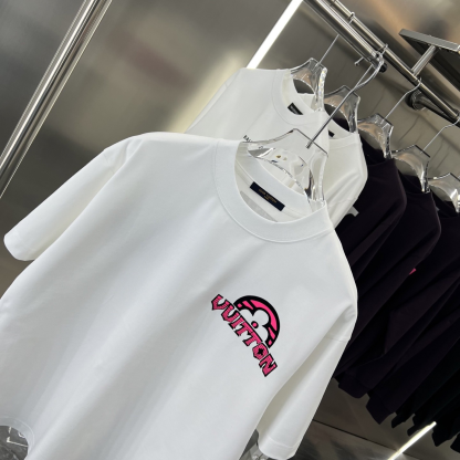 LOUIS VUITTON 2025春夏新作 植毛+立体シリコンサークルカラー半袖Tシャツ ホワイト