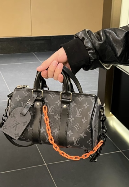 クール【LouisVuitton】キーポル・バンドリエール 25 モノグラム