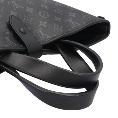 LOUIS VUITTON ルイヴィトン モノグラムエクリプス ショルダーバッグ モノグラムエクリプス ブラック メンズ 中古