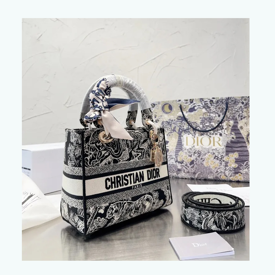 LADY D-LITE ミディアムバッグ