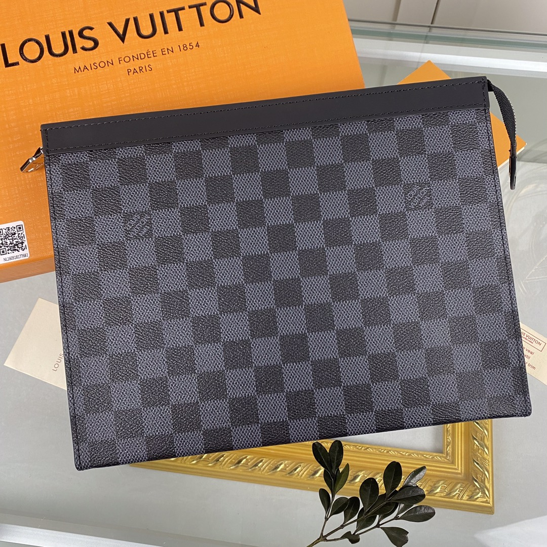【LOUIS VUITTON】ポシェット・ヴォワヤージュ MM