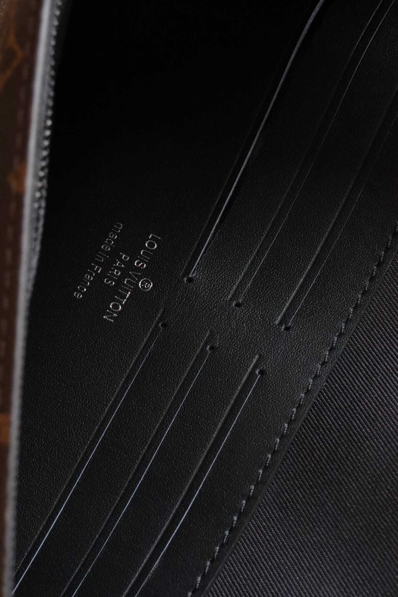 Louis Vuitton ポシェット・A4 Sロック モノグラム