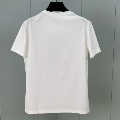 LOEWE『S-4XL』トレンド最先端 シーズン必須アイテム コーディネートの主役 アウトドア クラシック Ｔシャツ