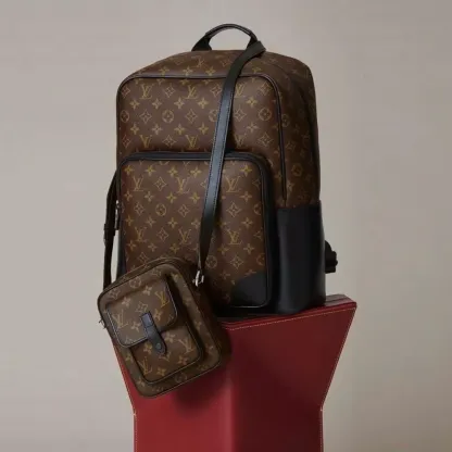 定番人気 LOUIS VUITTON ディーン バックパック モノグラム 茶色