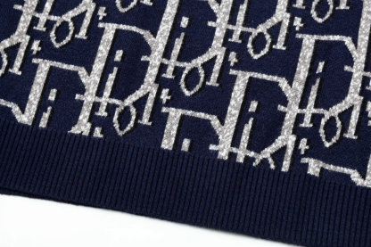 【DIOR 公式旗艦店】ディオール セーター好評に付き再入荷！ 240929