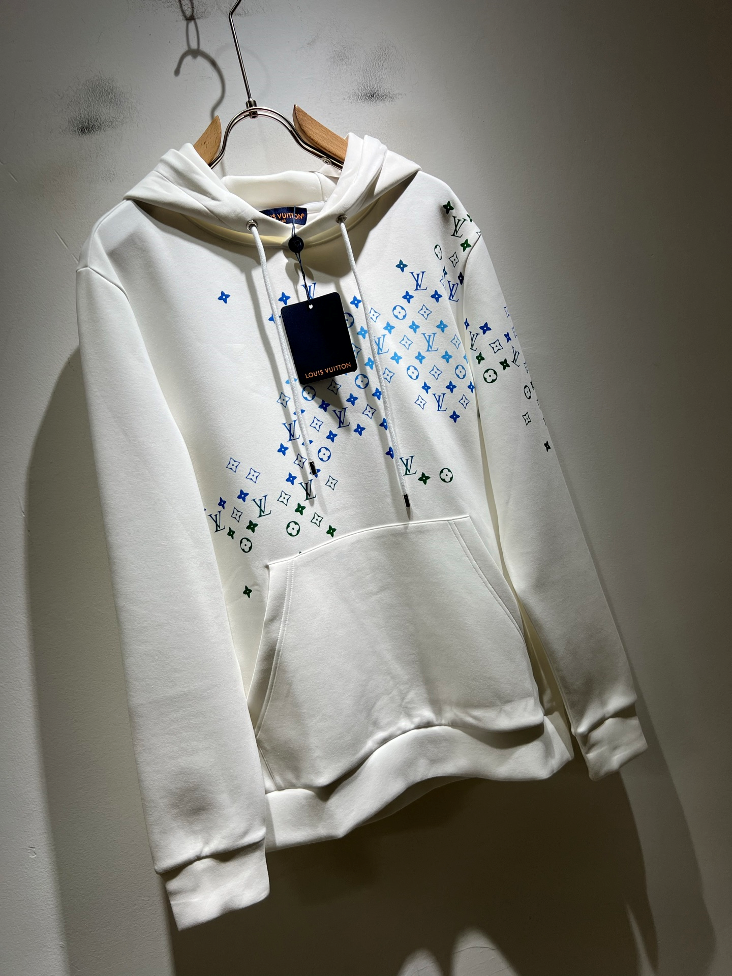 LOUIS VUITTON バックロゴ ユニセックス ロングスリーブ フーディー