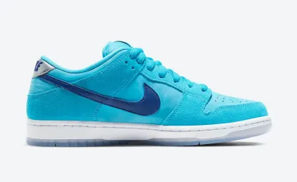 【本物保証 /関税・送料無料】NIKE SB DUNK LOW PRO