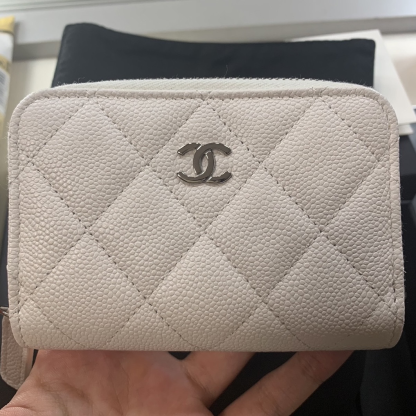 【コンパクトで実用的！】 CHANEL ジップ コインパース