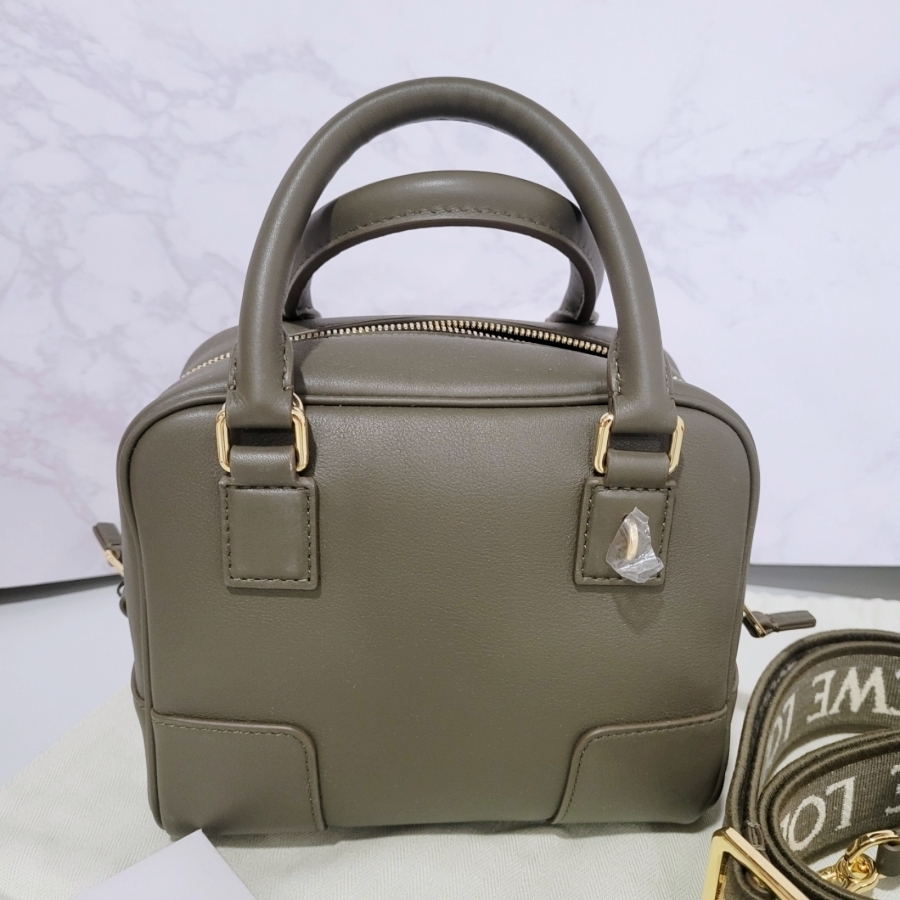 【セール】ロエベ☆アマソナ16 スクエア バッグ☆A039N21X01