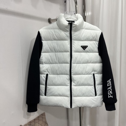 【VIPセール】PRADA 早い者勝ちセール！ダウンジャケット