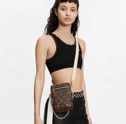 【海外限定モデル♪】LouisVuittonユーティリティ・クロスボディ