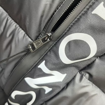 MONCLER ダウンジャケット UME JACKET