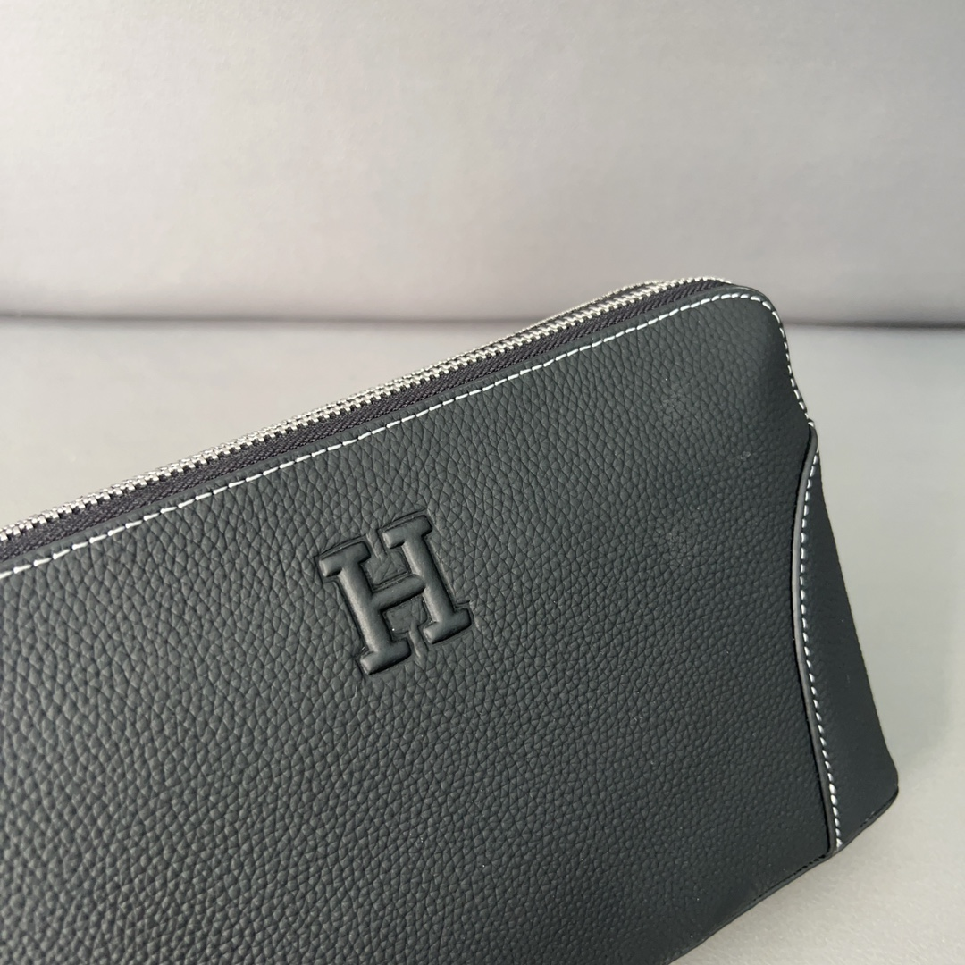 Hermesエルメス・レザークラッチバック