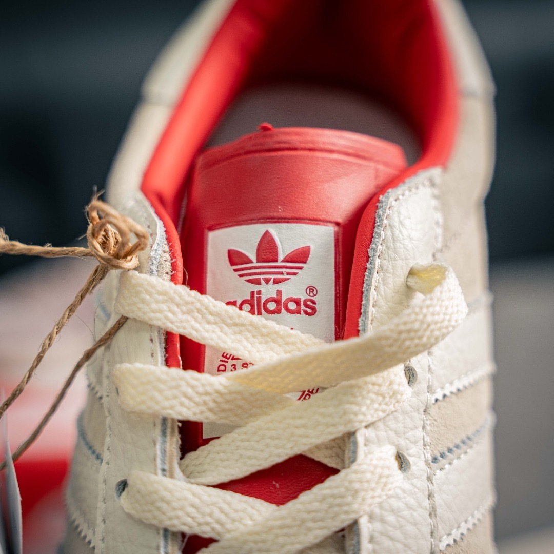 【本当の限定連名です!】Supreme X Adidas Samba OG 🔥25SS