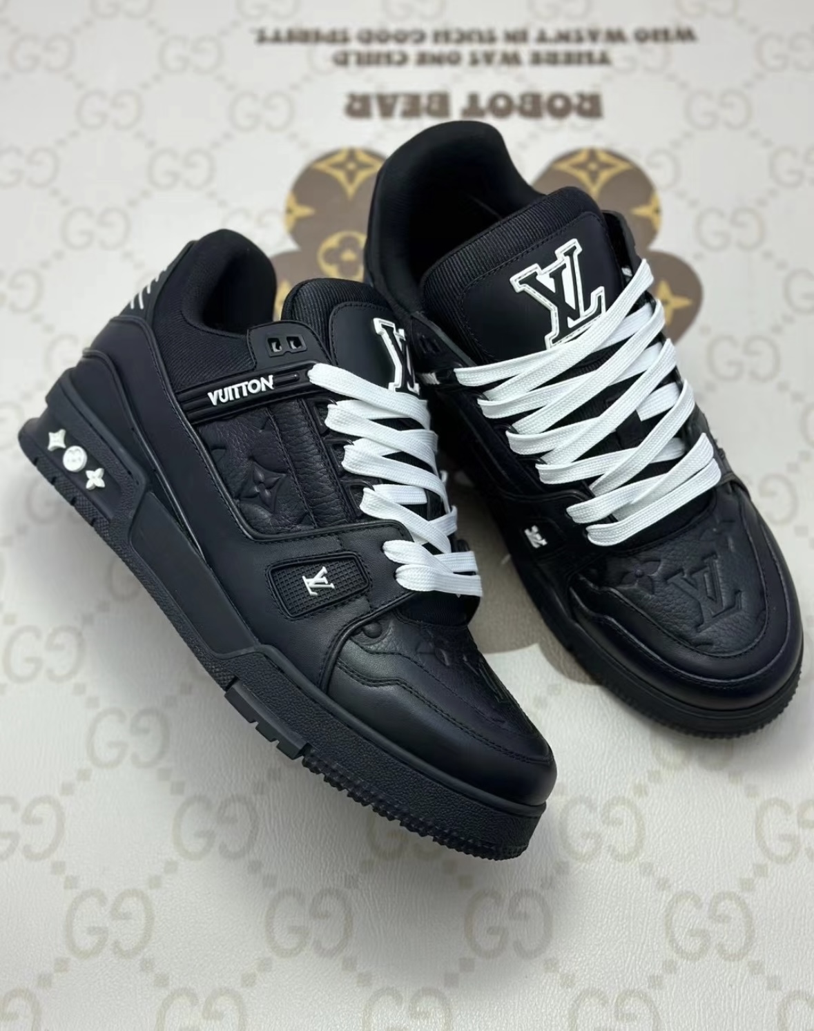 ★LV★ルイヴィトン トレイナー・ライン スニーカー