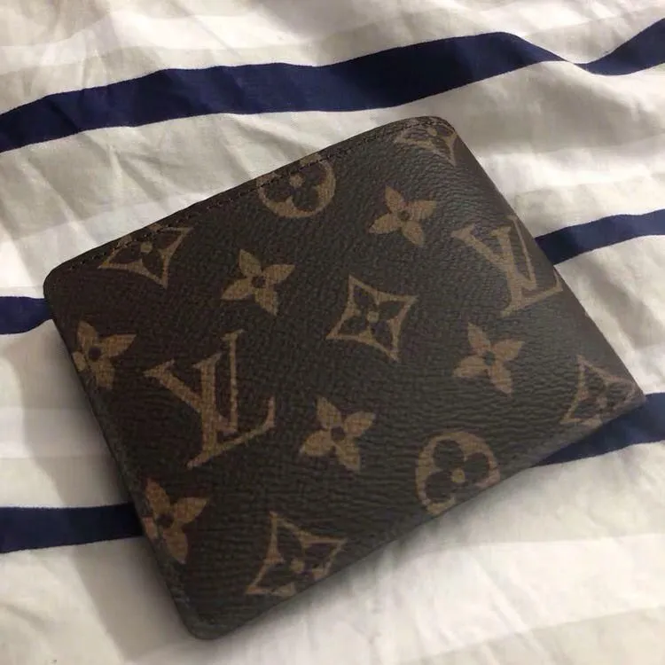 すぐ届く ルイヴィトン モノグラム 折り畳み 財布 M60895 M61695
