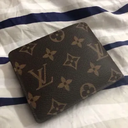 すぐ届く ルイヴィトン モノグラム 折り畳み 財布 M60895 M61695