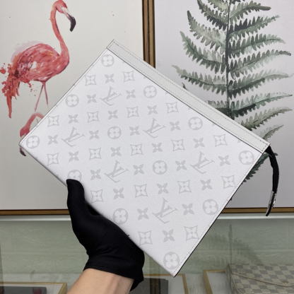 Louis Vuitton（ルイヴィトン）ポシェット・ヴォワヤージュ MM M30420