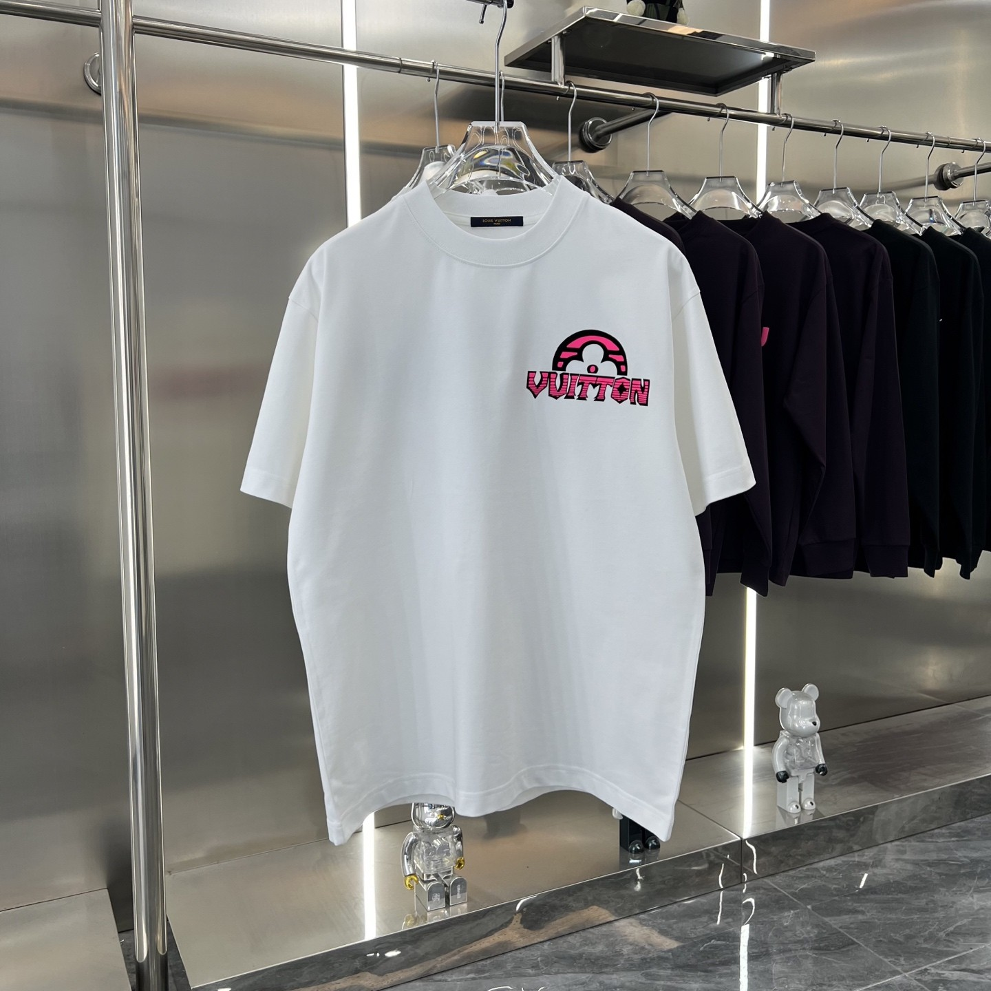 LOUIS VUITTON 2025春夏新作 植毛+立体シリコンサークルカラー半袖Tシャツ ホワイト