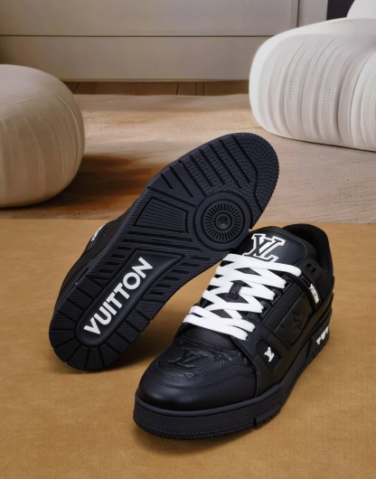 ★LV★ルイヴィトン トレイナー・ライン スニーカー