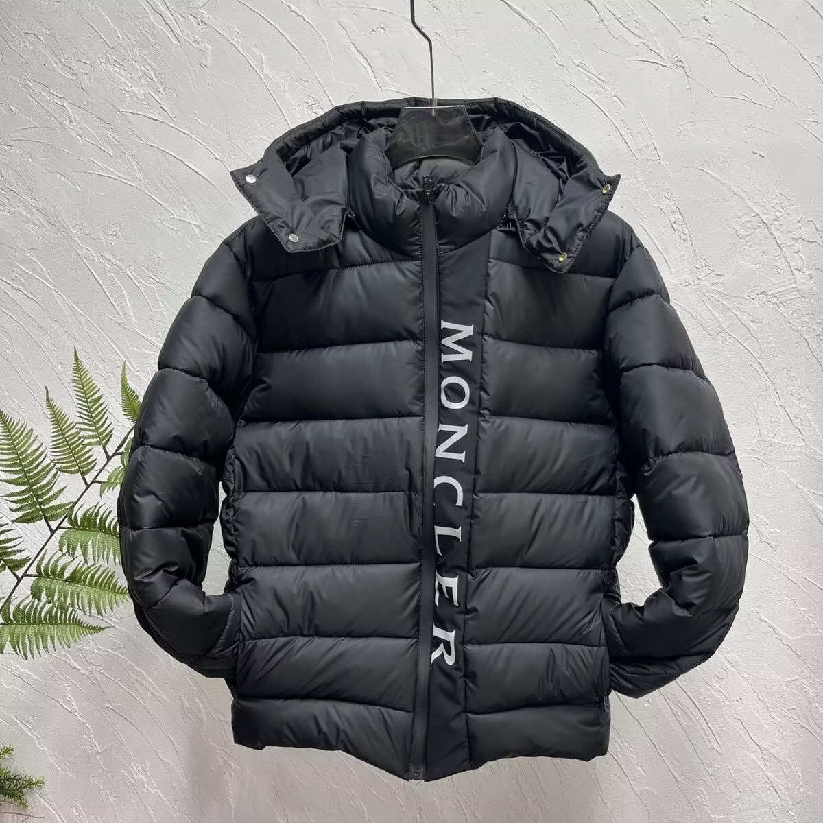 MONCLER ダウンジャケット UME JACKET