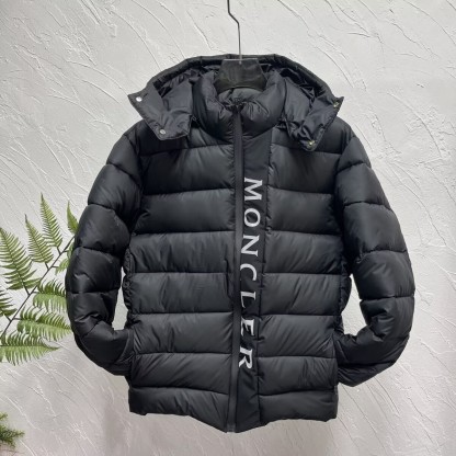 MONCLER ダウンジャケット UME JACKET
