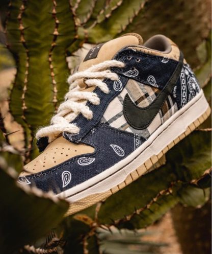 Travis Scott Nike SB Dunk Low PRM QS Cactus Jack