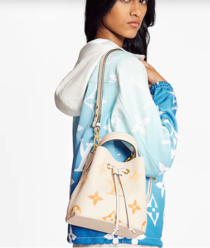 ルイヴィトン ネオノエ 偽物 トート    バイ ザ プールM45709 M45716