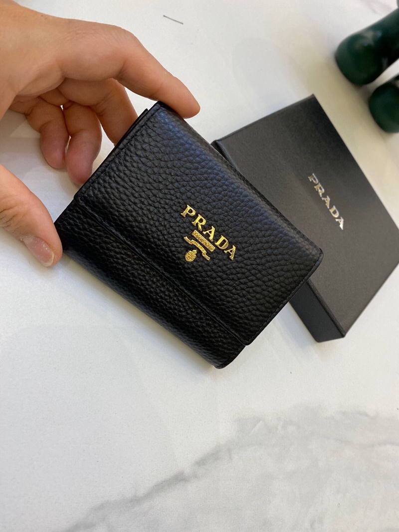 PRADA・ウォレット 財布 小銭入り wallet 大容量 多機能