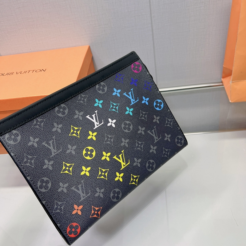 Louis Vuitton ☆ ルイヴィトン メンズポーチ、クラッチ、セカンドバッグ