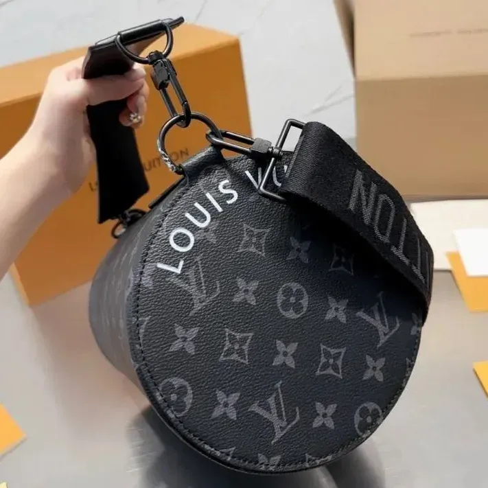 【新作☆ワンランク上のお洒落を♪】LOUIS VUITTON ハンドバッグ M46796